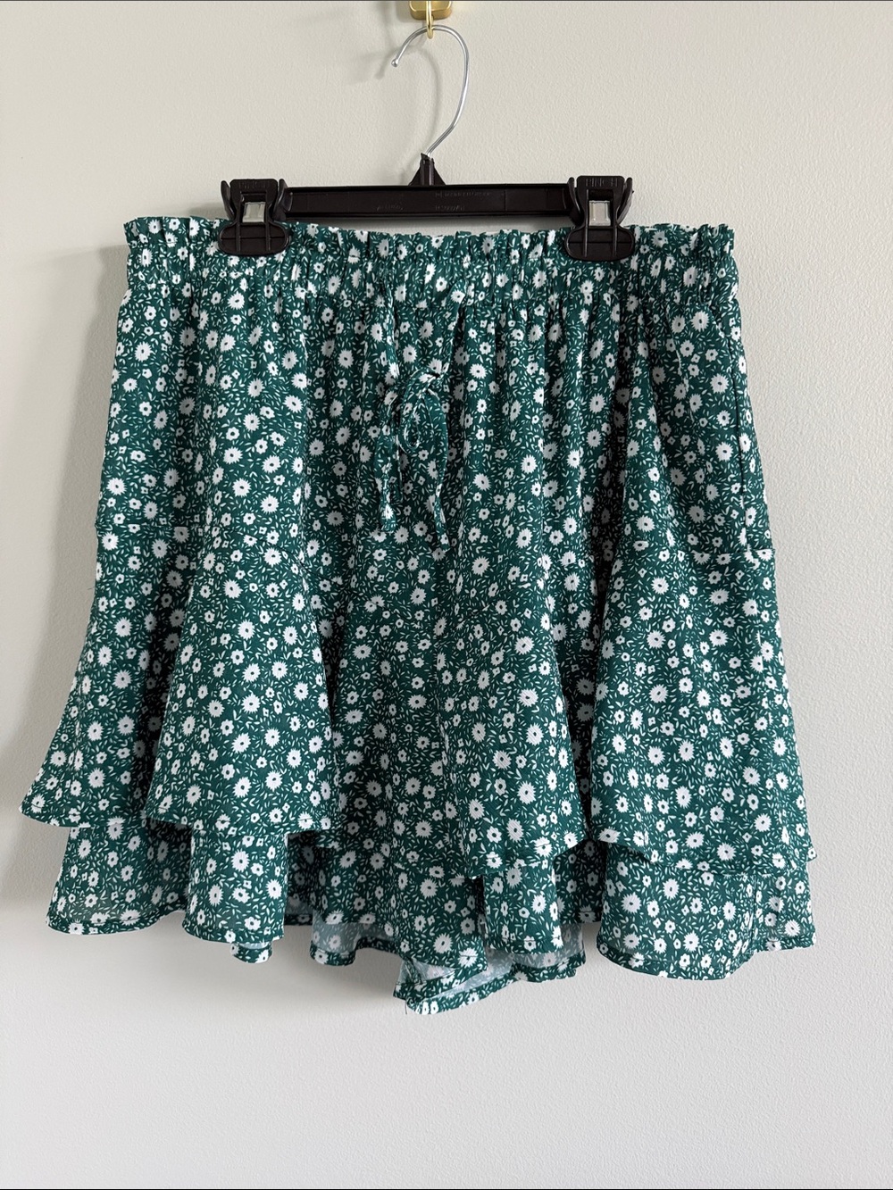 Simple Dark Green Floral Ruffle Mini Skirt